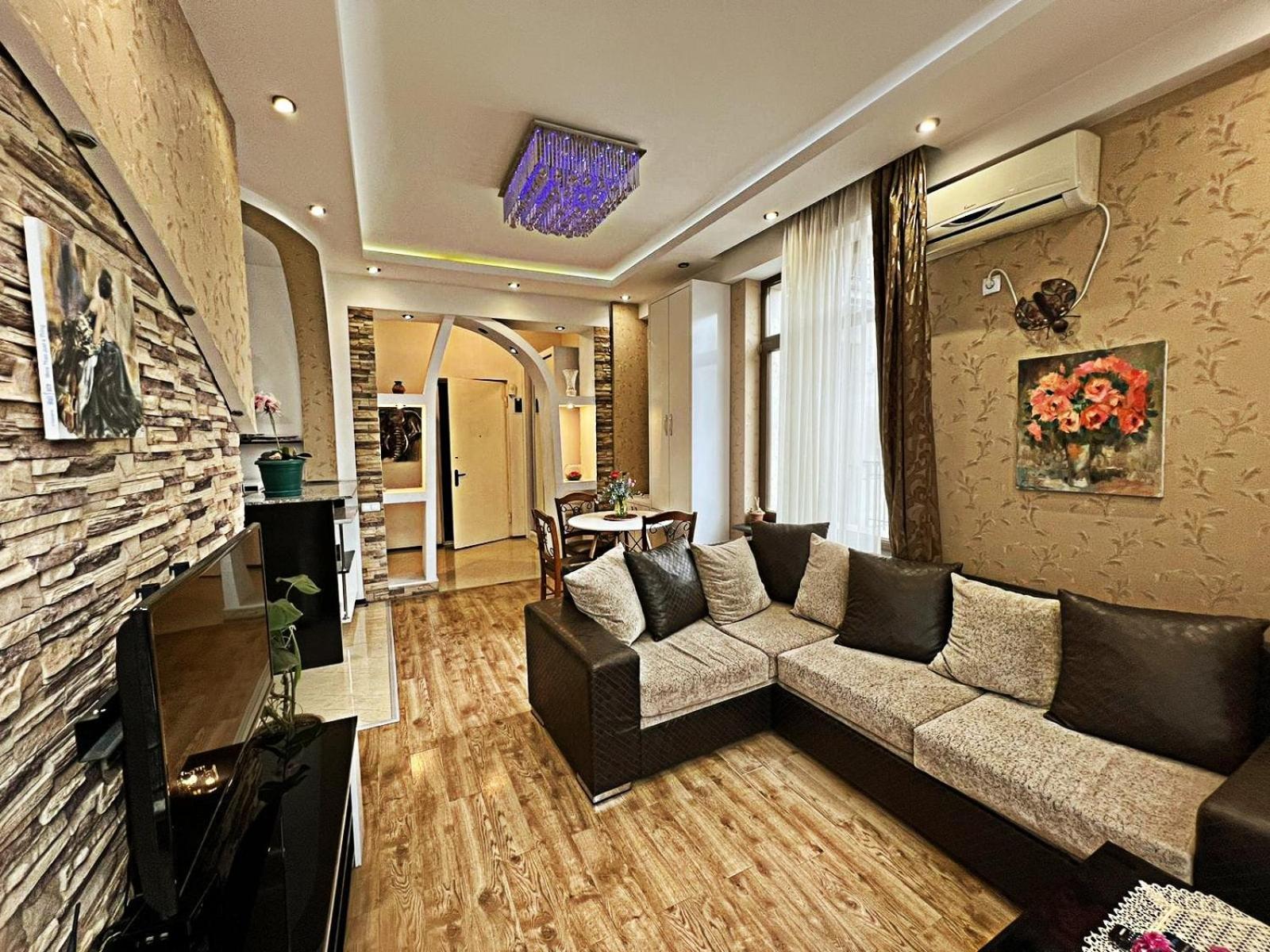 Cozy Apartment In The City Center Mtatsminda تبليسي المظهر الخارجي الصورة