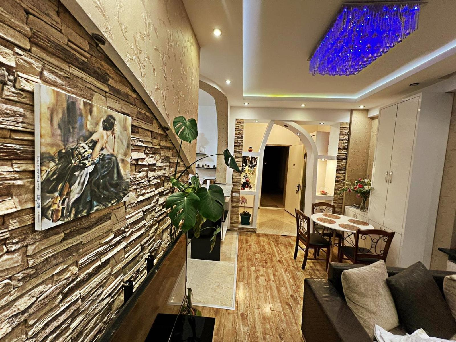 Cozy Apartment In The City Center Mtatsminda تبليسي المظهر الخارجي الصورة