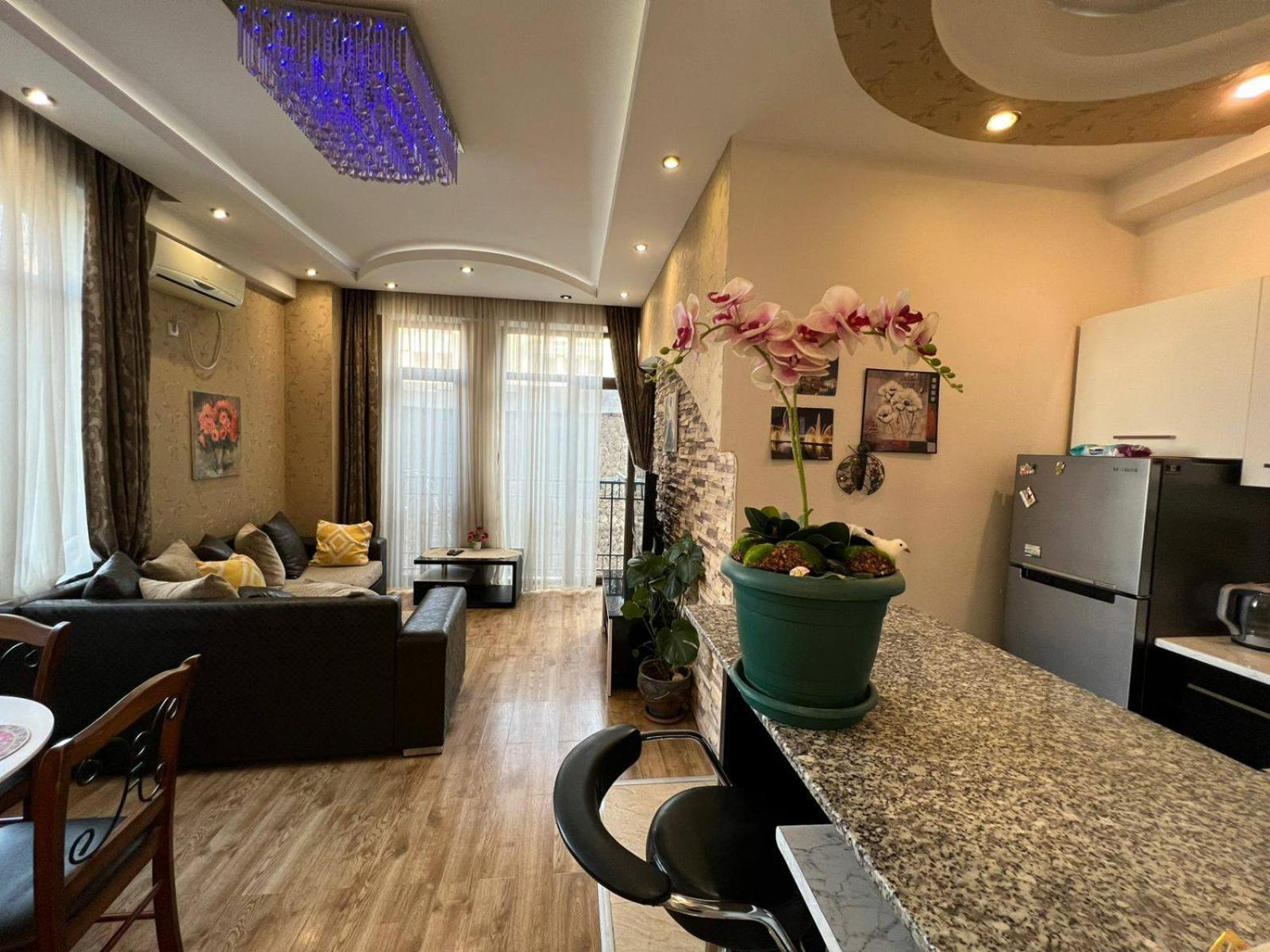 Cozy Apartment In The City Center Mtatsminda تبليسي المظهر الخارجي الصورة