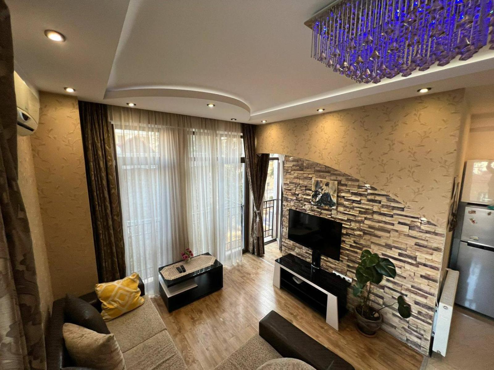 Cozy Apartment In The City Center Mtatsminda تبليسي المظهر الخارجي الصورة